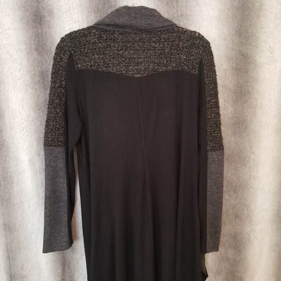 Tunic - Picture 2 of 4